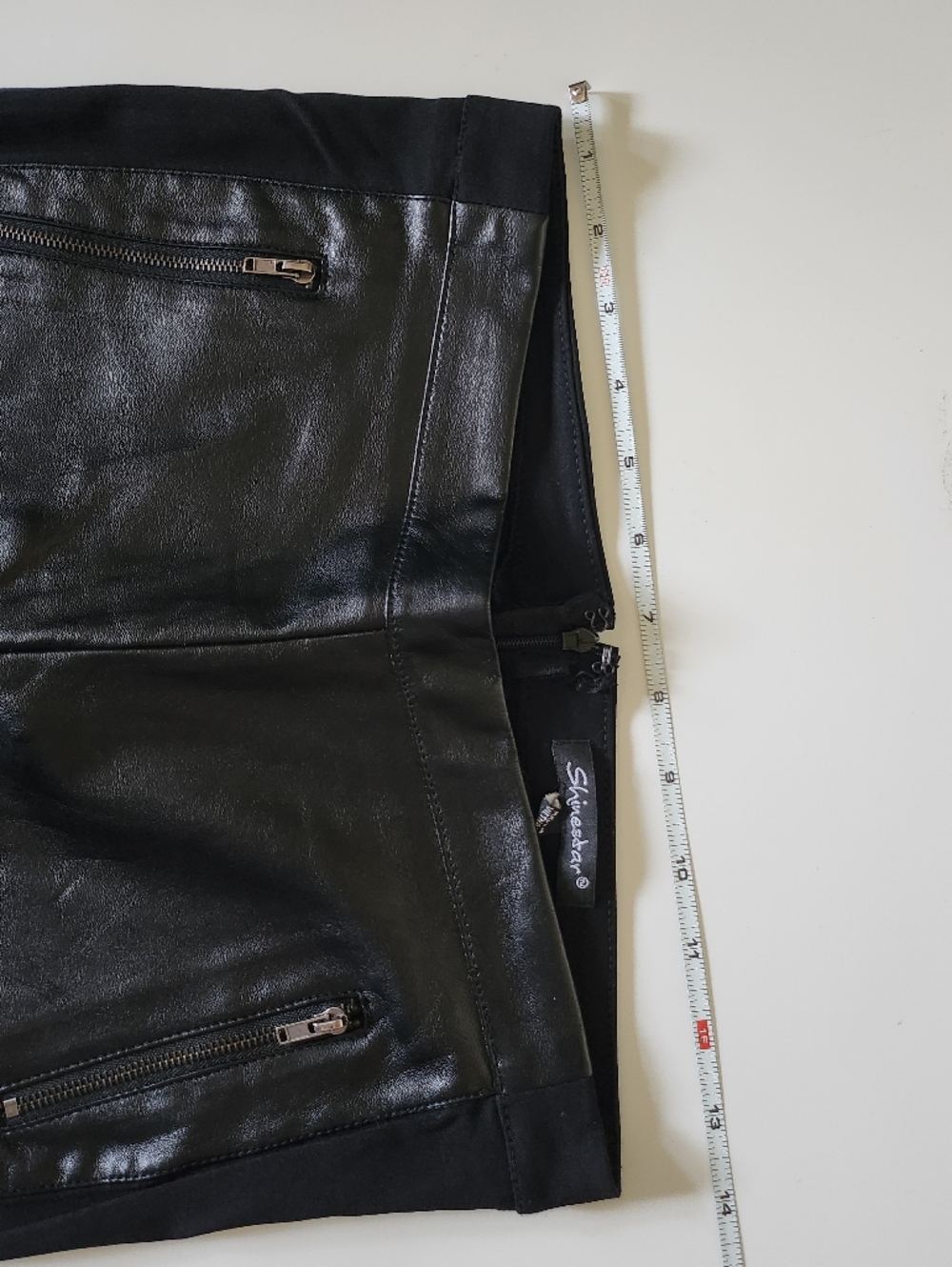 Faux Leather Panel Skinny Pants in Black - Picture 5 of 10